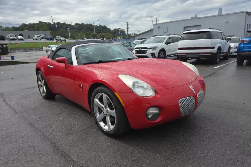 2006 Pontiac Solstice Base Convertible photo 1