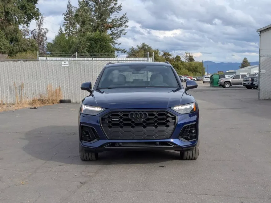2024 Audi Q5 45 S line Prestige photo 1