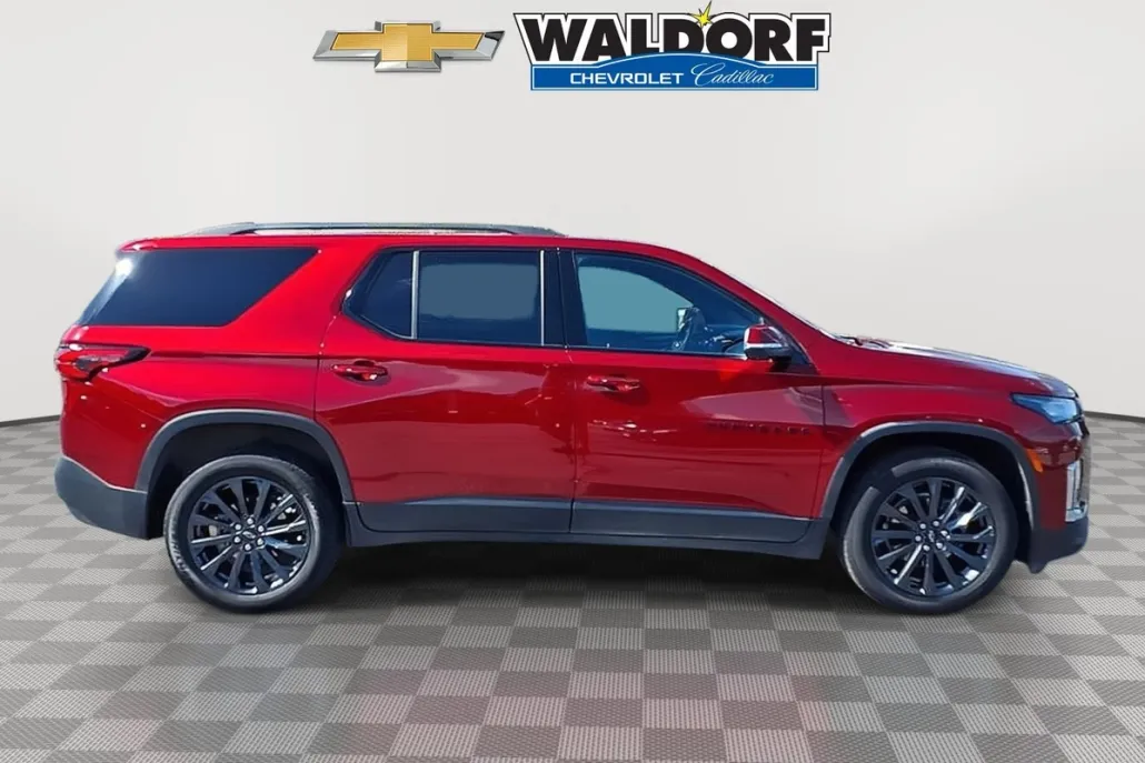 2023 Chevrolet Traverse RS photo 1