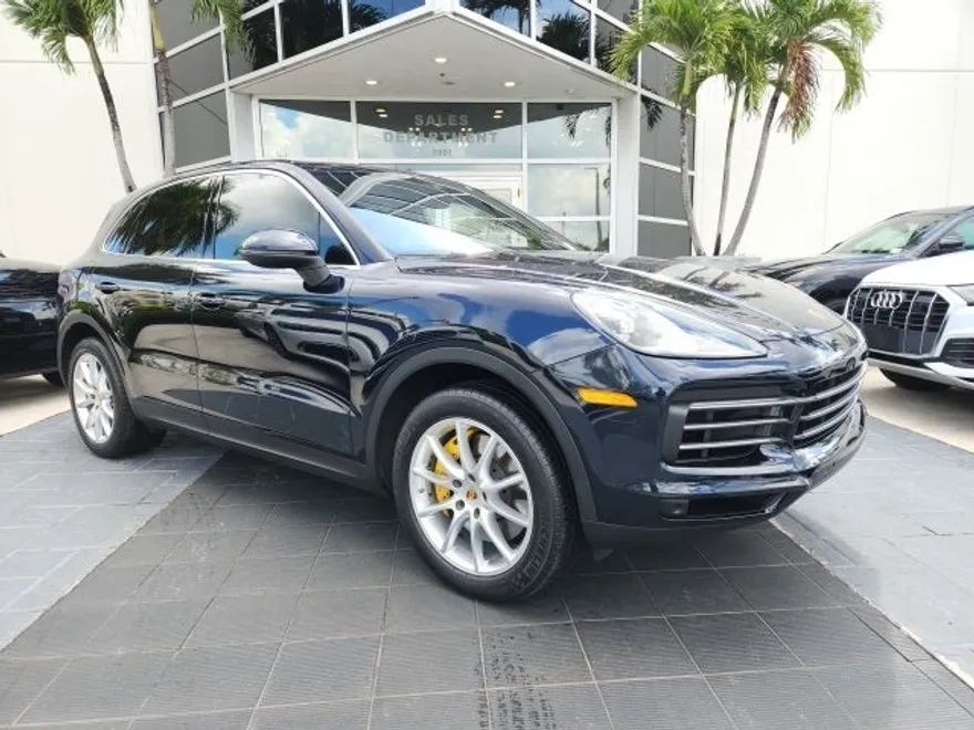 2021 Porsche Cayenne Base photo 1