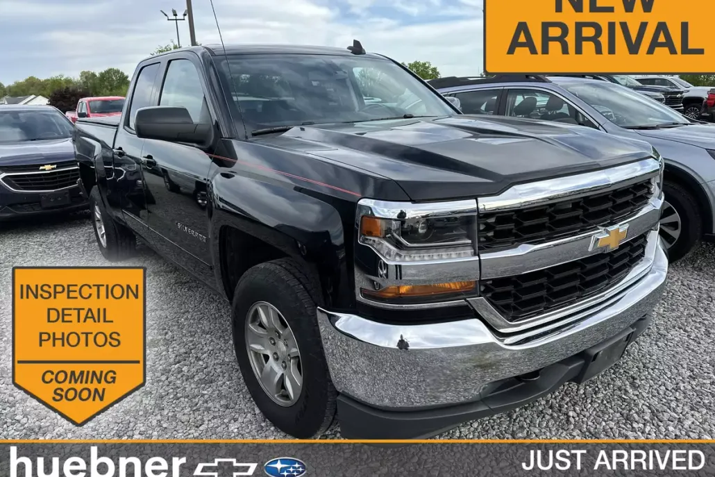 2017 Chevrolet Silverado 1500 LT photo 1