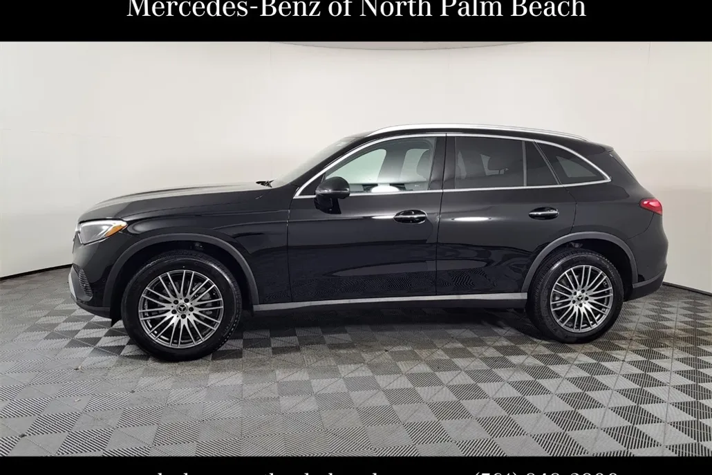 2025 Mercedes Benz GLC 300 photo 1