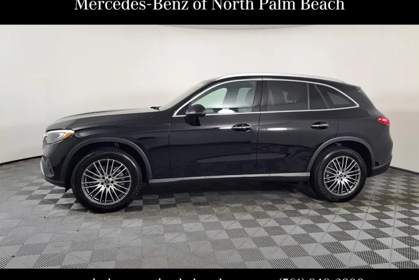 2025 Mercedes Benz GLC 300 photo 1