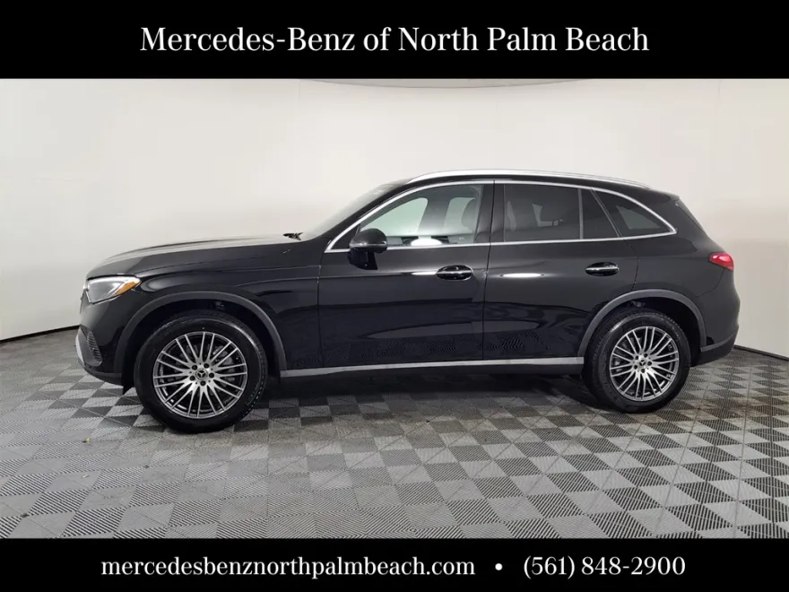 2025 Mercedes Benz GLC 300 photo 1