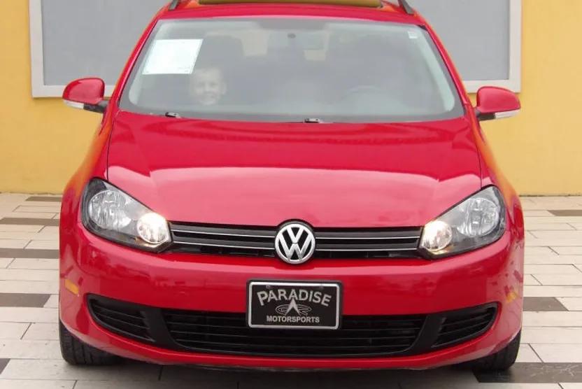 2014 Volkswagen Jetta SportWagen TDI photo 1