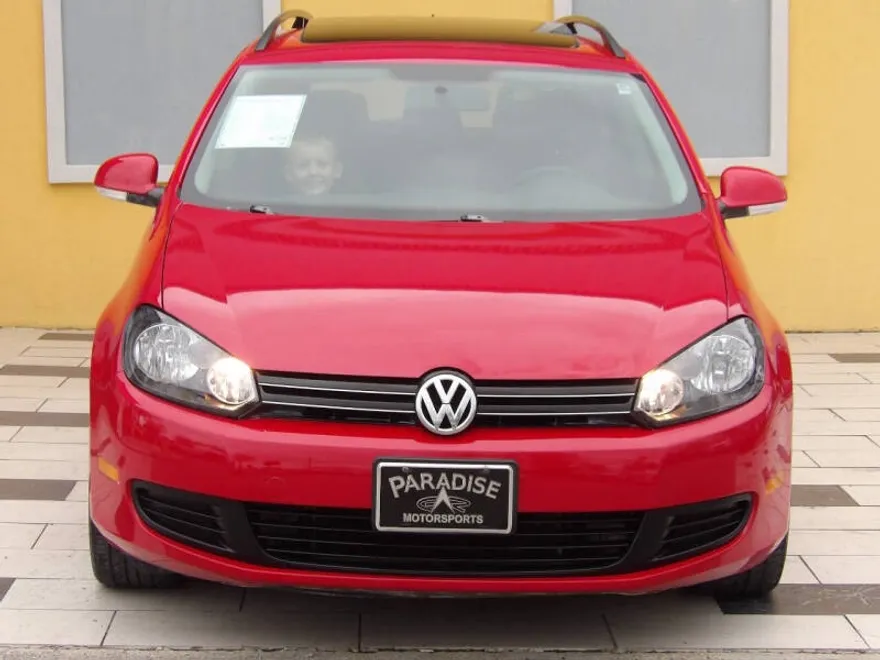 2014 Volkswagen Jetta SportWagen TDI photo 1