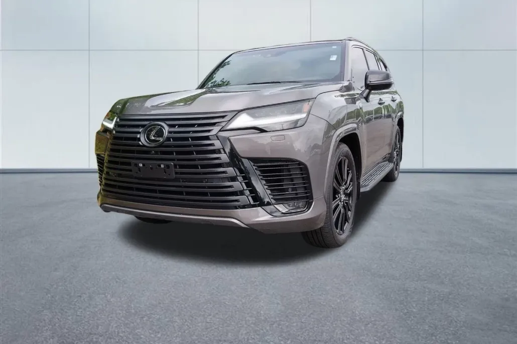 2024 Lexus LX 600 Luxury photo 1