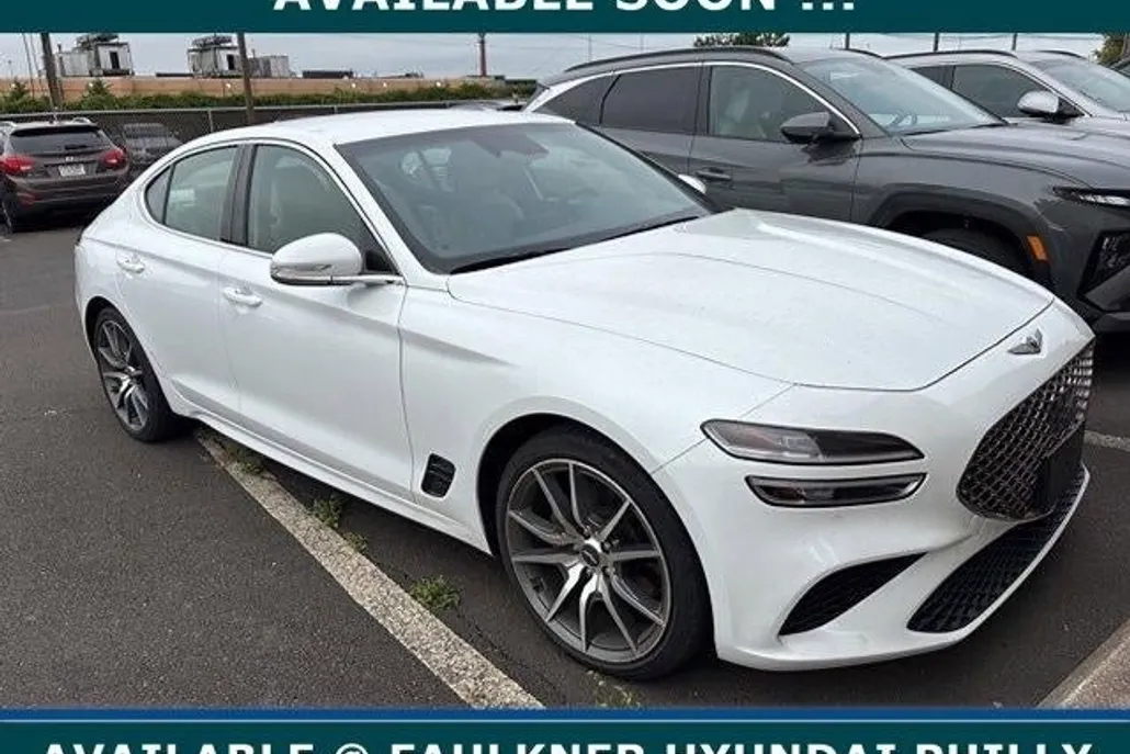 2023 Genesis G70 2.0T photo 1