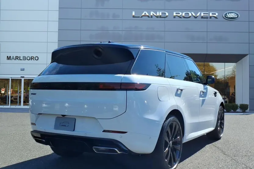 2025 Land Rover Range Rover Sport SE photo 1