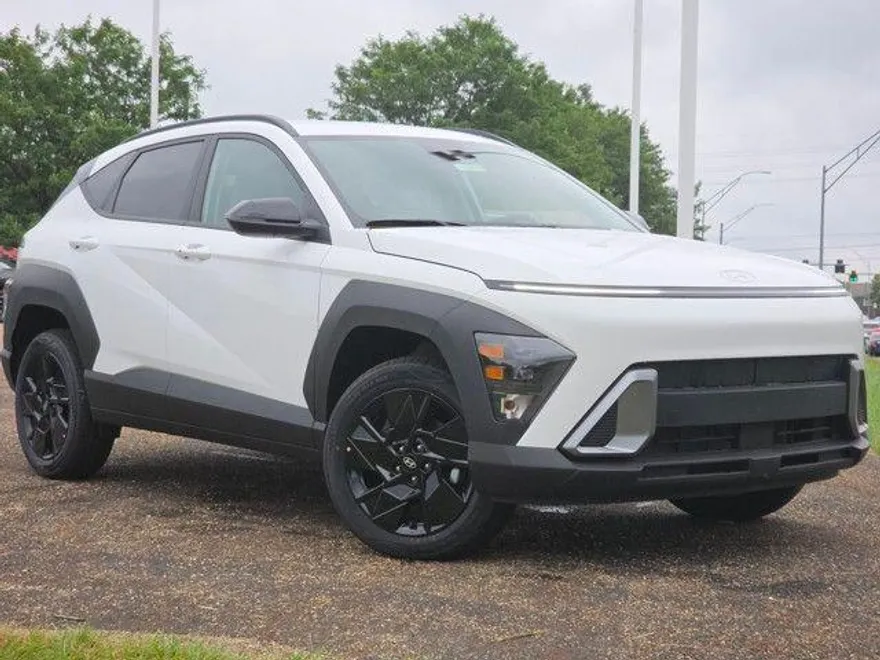 2026 Hyundai Kona SEL photo 1