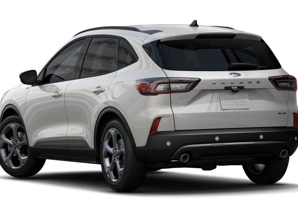2025 Ford Escape ST-Line photo 1