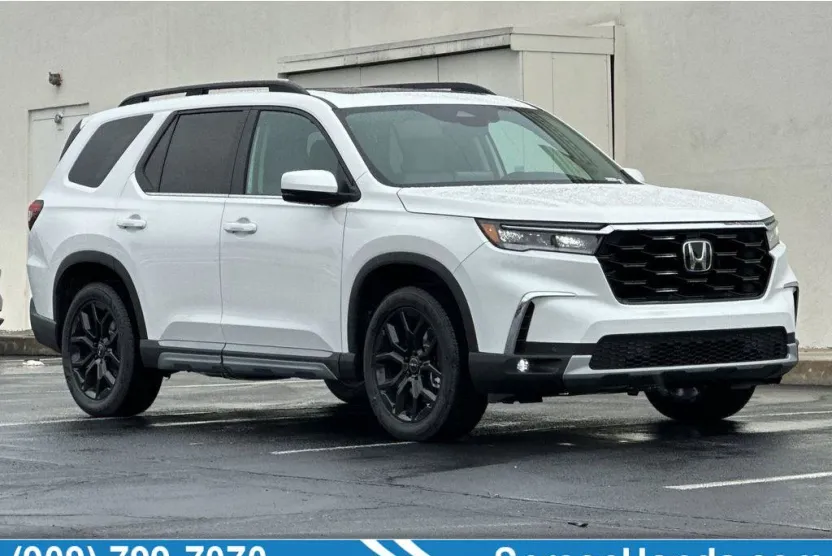 2025 Honda Pilot Touring photo 1