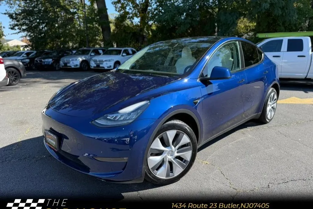 2023 Tesla Model Y Long Range photo 1