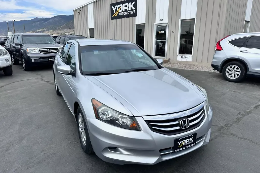 2012 Honda Accord LX photo 1