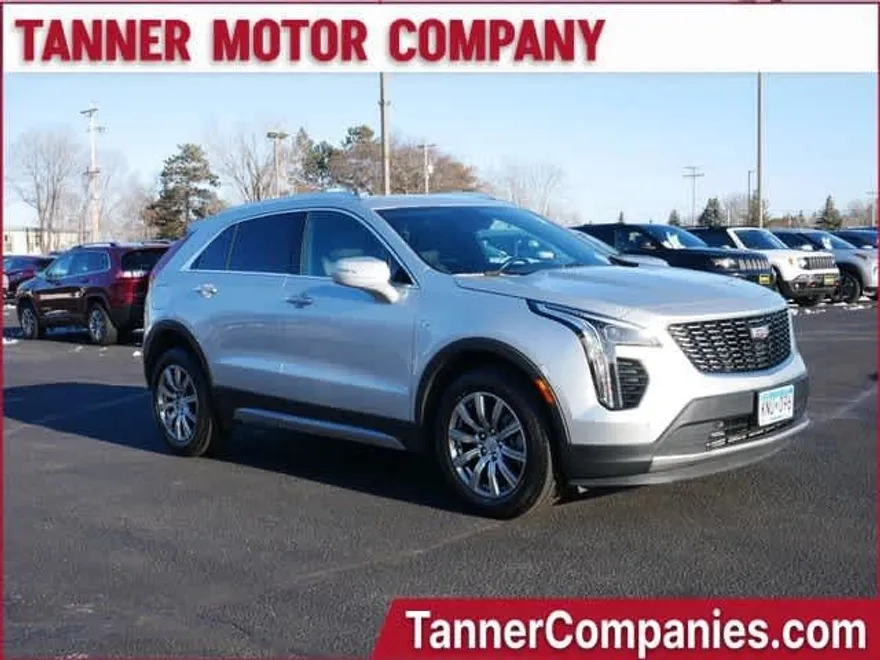 2022 Cadillac XT4 Premium Luxury photo 1