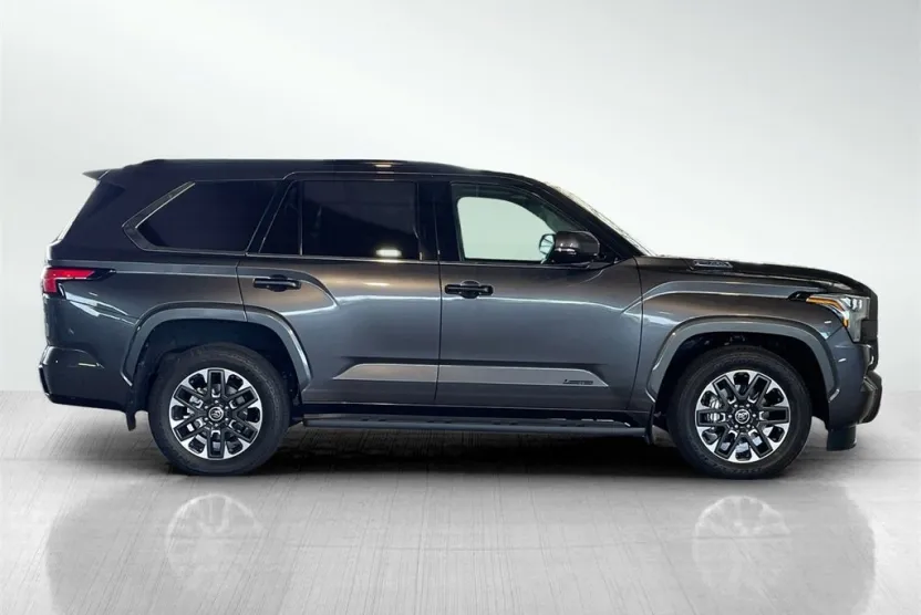 2023 Toyota Sequoia Limited photo 1