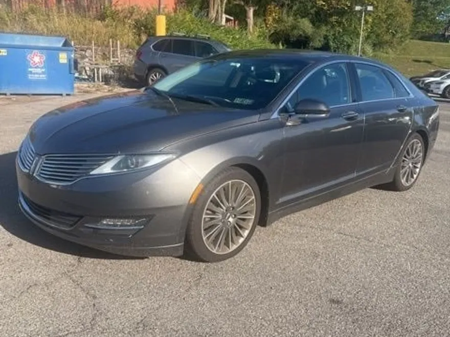 2015 Lincoln MKZ Base photo 1