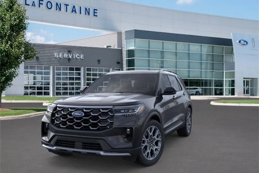 2025 Ford Explorer Platinum photo 1
