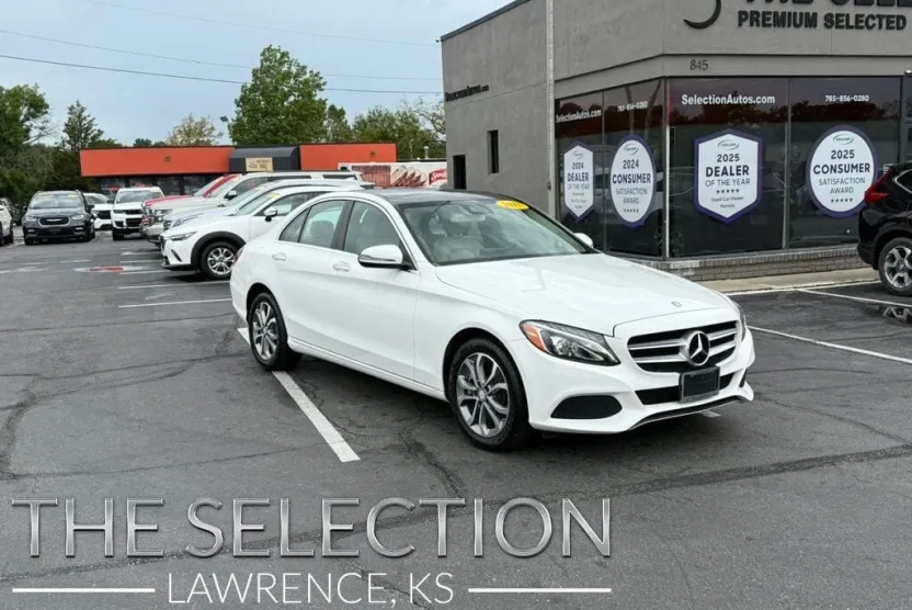 2017 Mercedes Benz C 300 4MATIC Sport photo 1