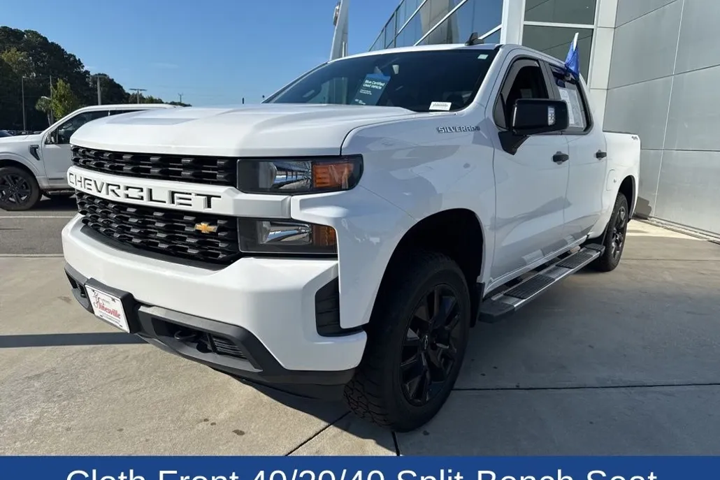 2019 Chevrolet Silverado 1500 Custom photo 1