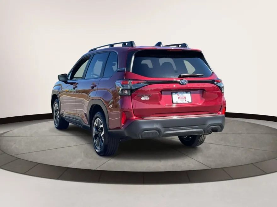 2025 Subaru Forester Premium photo 1