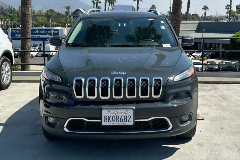 2018 Jeep Cherokee Limited photo 1