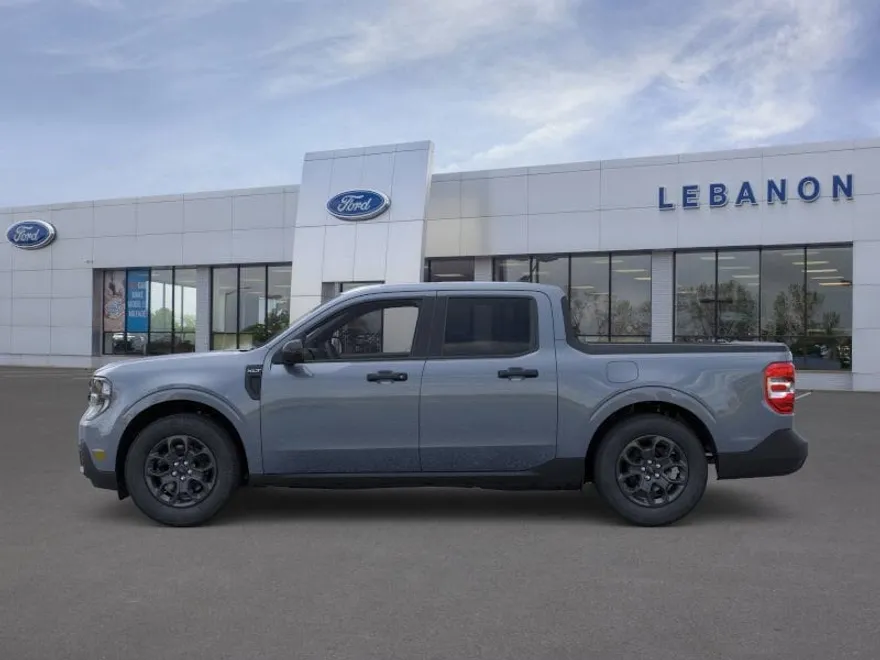 2025 Ford Maverick XLT photo 1