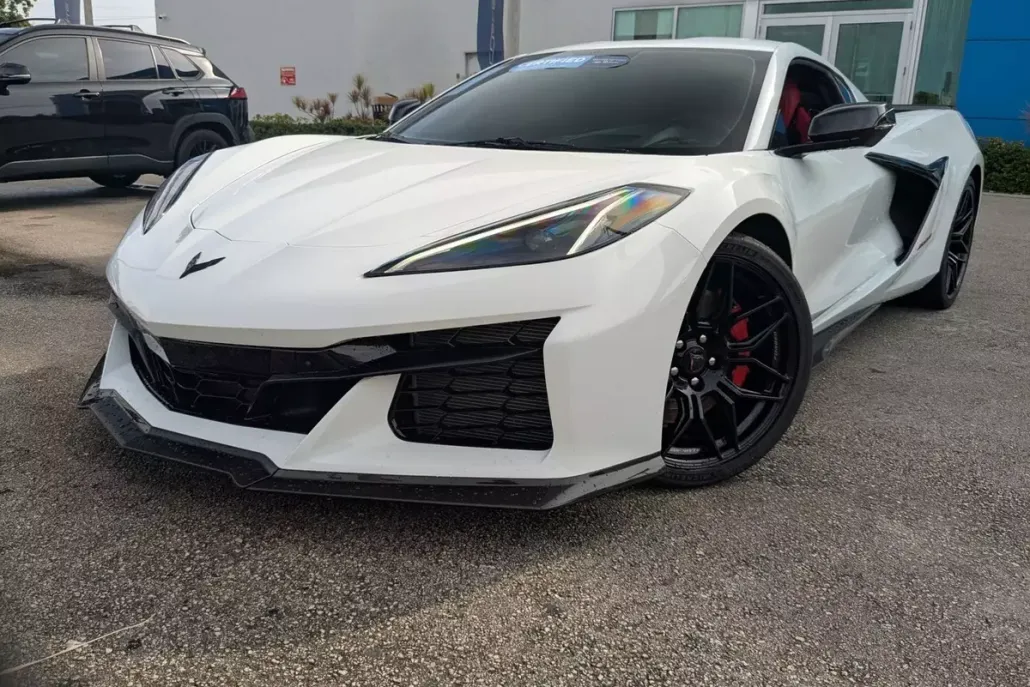 2024 Chevrolet Corvette Stingray Z06 3LZ Coupe photo 1
