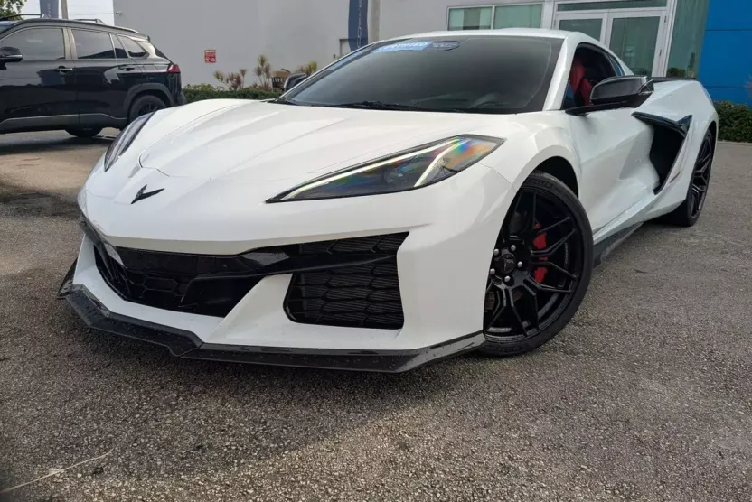 2024 Chevrolet Corvette Stingray Z06 3LZ Coupe photo 1