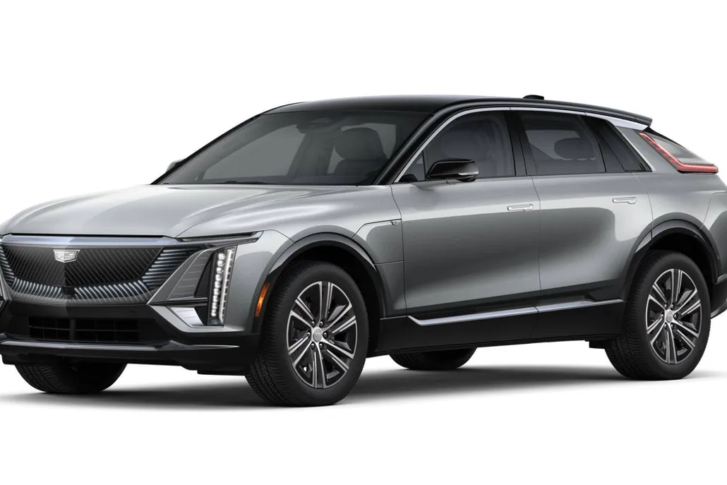 2025 Cadillac Lyriq Luxury photo 1