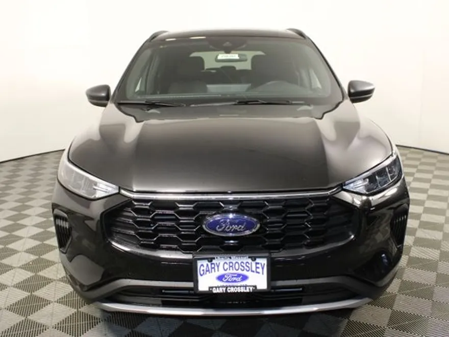 2025 Ford Escape ST-Line photo 1