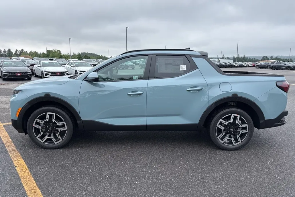 2025 Hyundai Santa Cruz Limited photo 1
