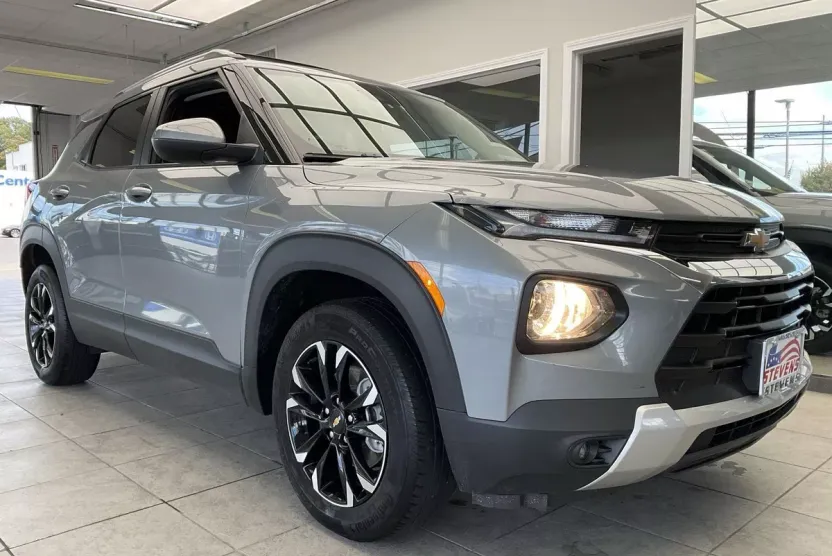 2023 Chevrolet Trailblazer LT photo 1