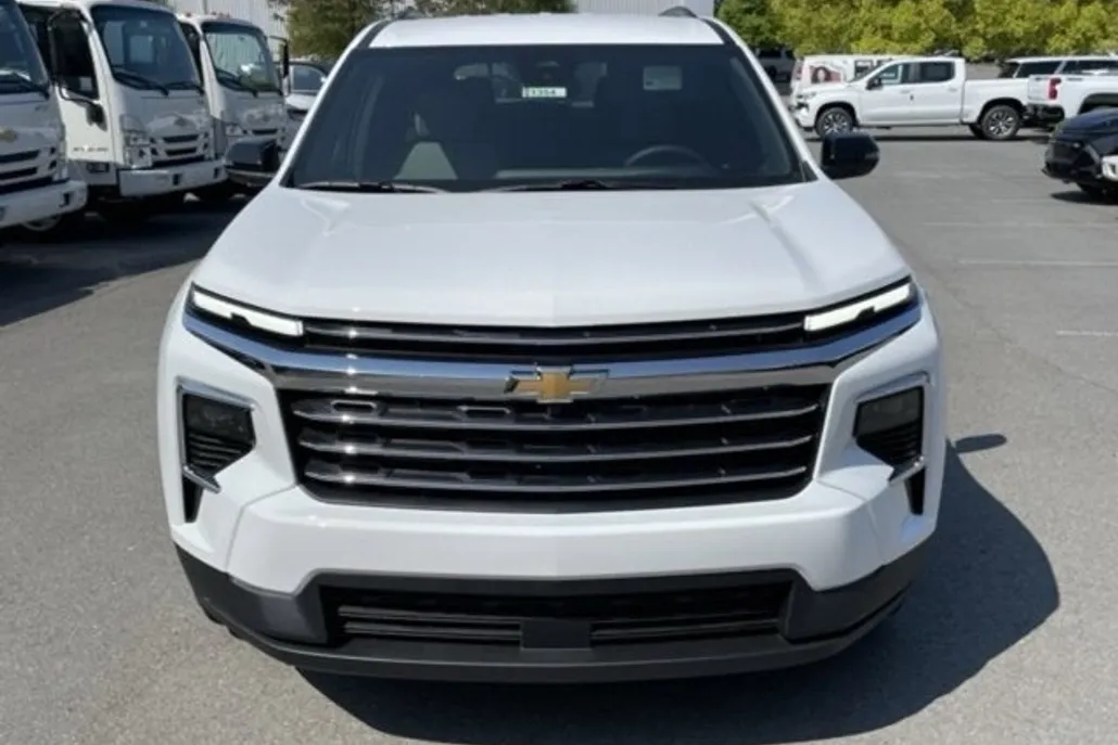 2026 Chevrolet Traverse photo 1