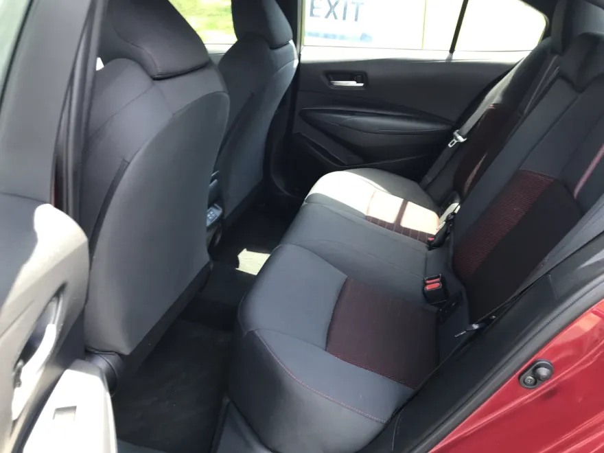 2024 Toyota Corolla SE photo 1