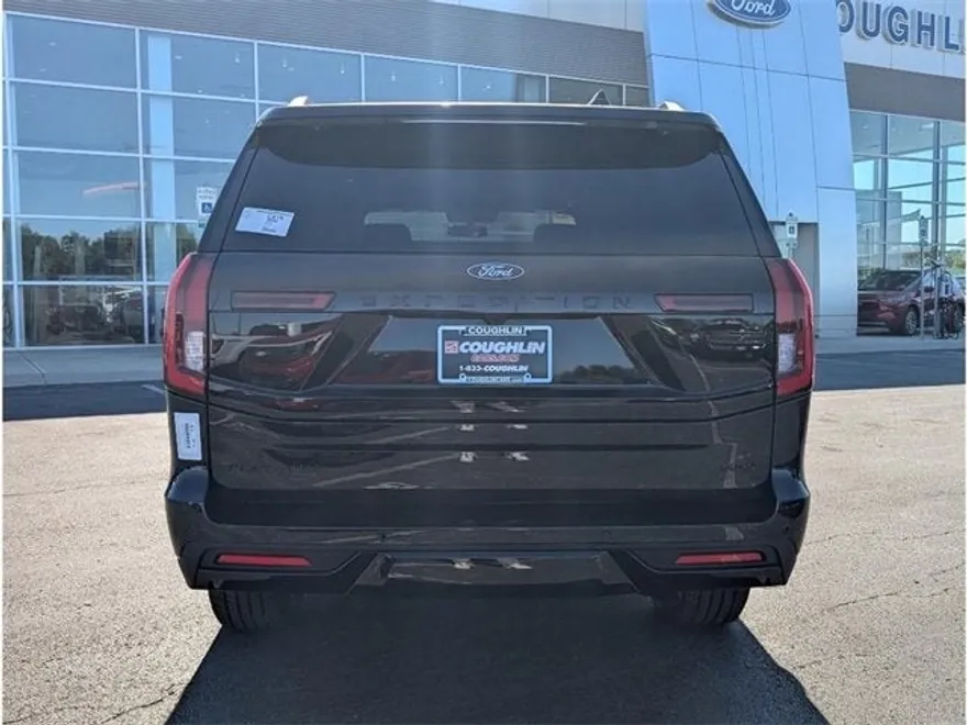 2025 Ford Expedition MAX Platinum photo 1