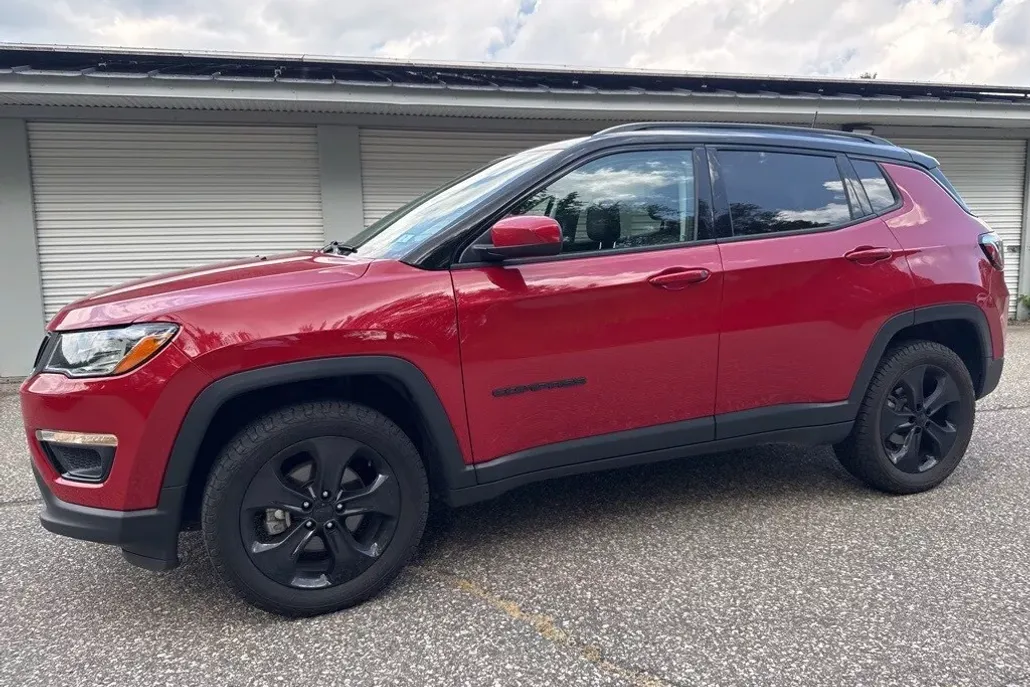 2021 Jeep Compass Altitude photo 1