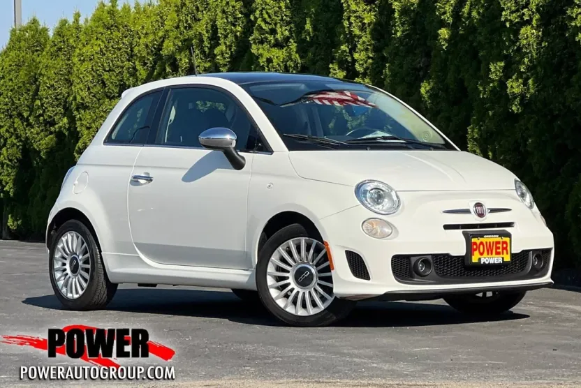 2018 Fiat 500 Lounge photo 1