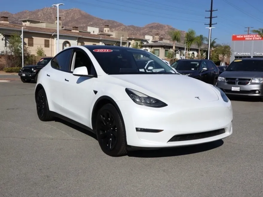 2021 Tesla Model Y Long Range photo 1