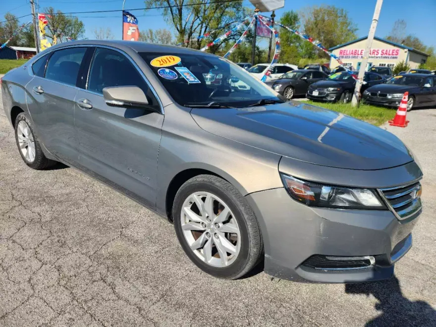 2019 Chevrolet Impala 1LT photo 1
