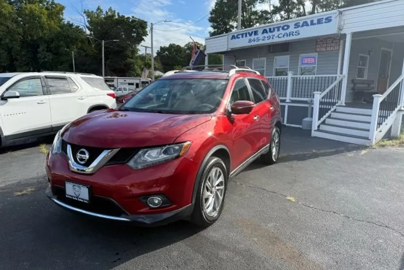 2015 Nissan Rogue SL photo 1