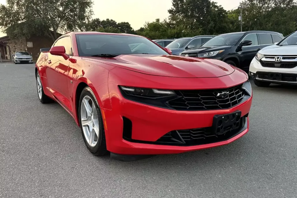 2019 Chevrolet Camaro 1LT Coupe photo 1