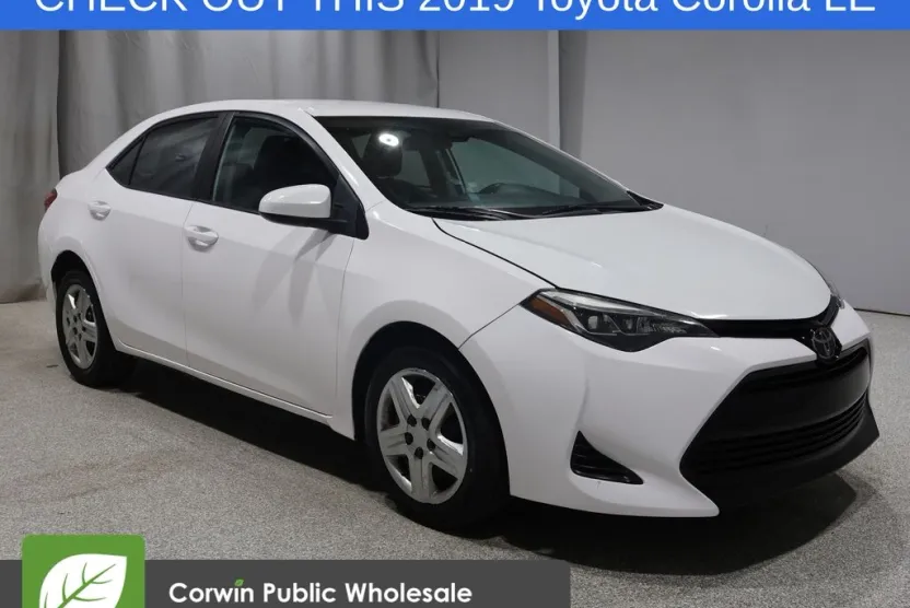 2019 Toyota Corolla L photo 1