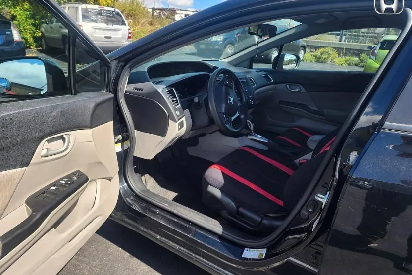 2015 Honda Civic LX photo 1