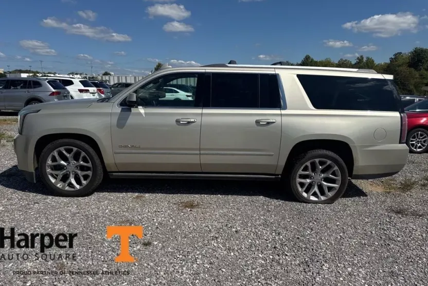 2016 Gmc Yukon XL Denali photo 1
