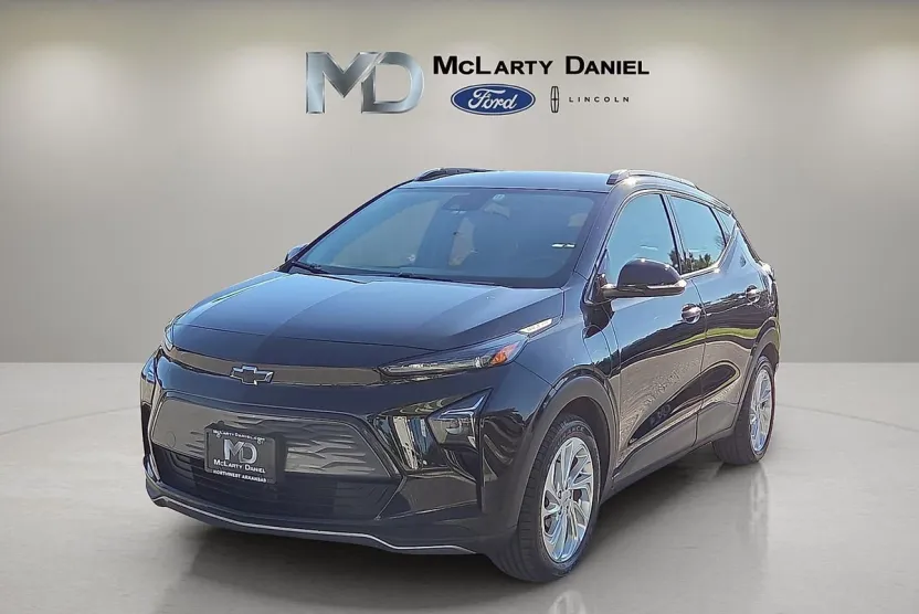 2023 Chevrolet Bolt EUV photo 1
