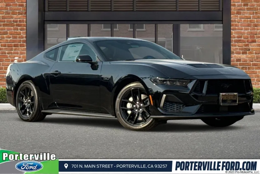 2025 Ford Mustang GT photo 1
