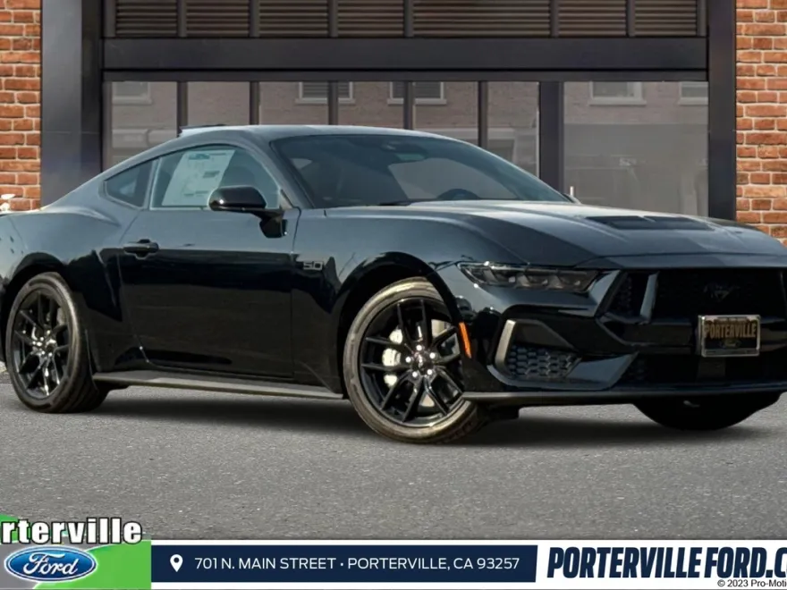 2025 Ford Mustang GT photo 1