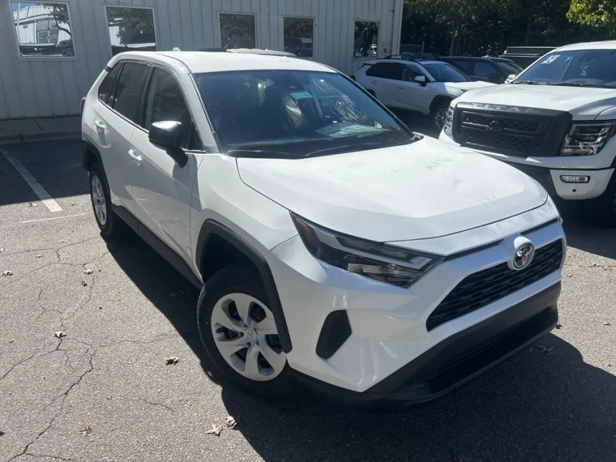 2025 Toyota RAV4 LE photo 1