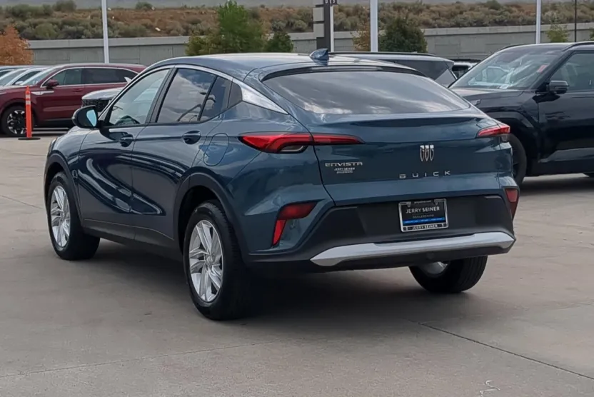2024 Buick Envista Preferred photo 1